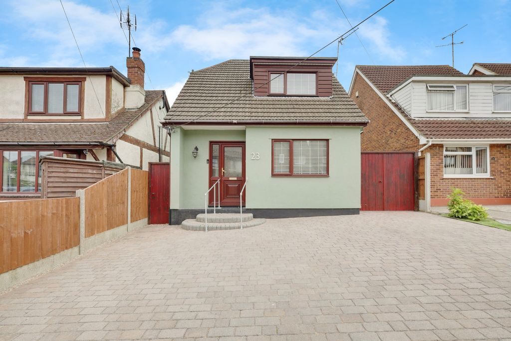 Property photo 2 of 29
