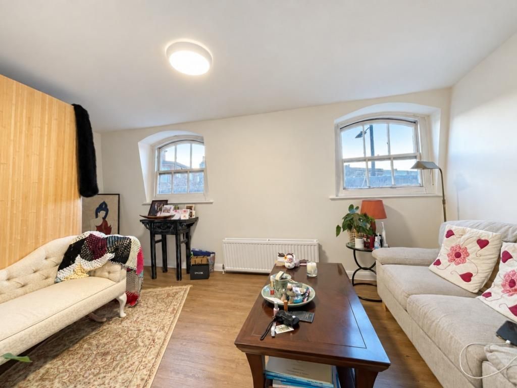 Property photo 1 of 12 c0cd46Be9Fc73Ac8E3d783E77B996132 (1).Jpg