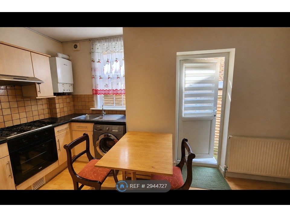Property photo 2 of 3