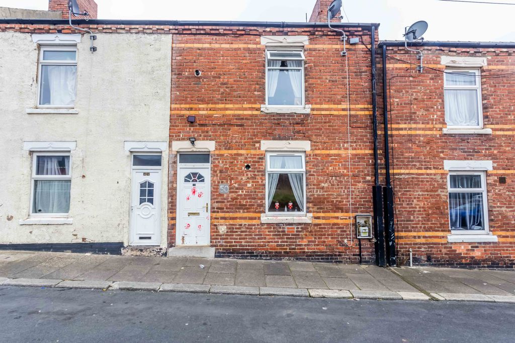Property photo 1 of 17