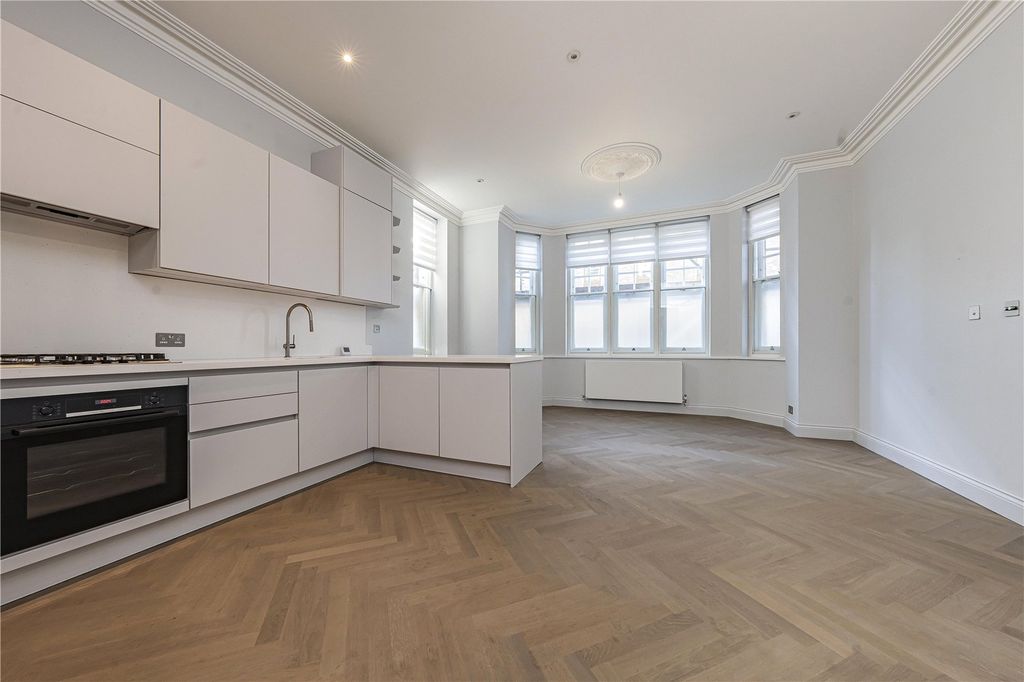 Property photo 3 of 14 Picture No. 08