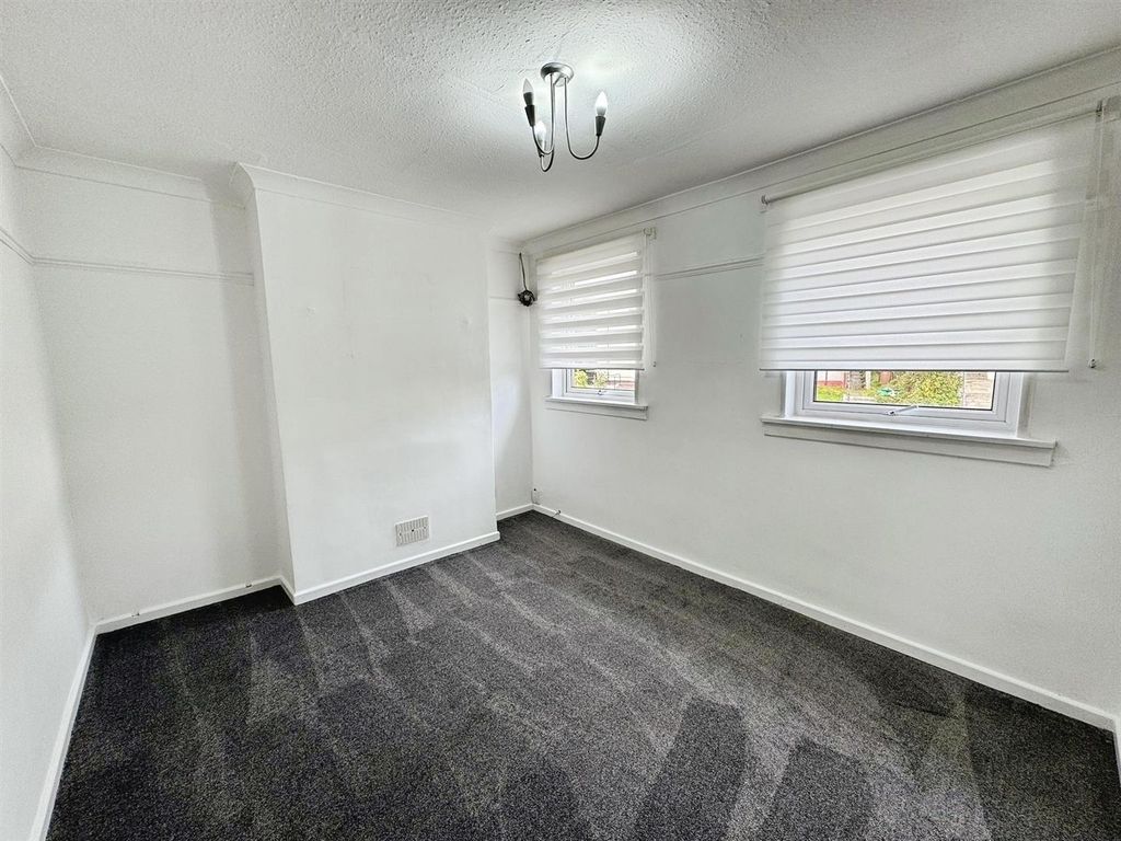 Property photo 2 of 10 2