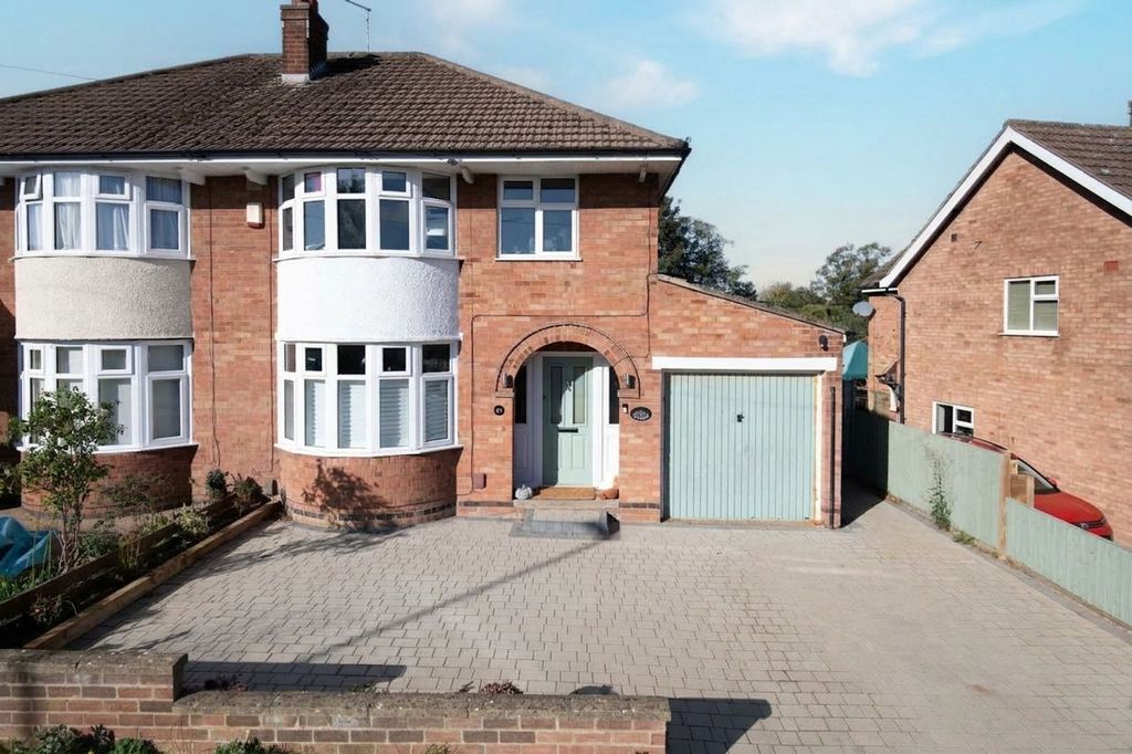 Property photo 1 of 40