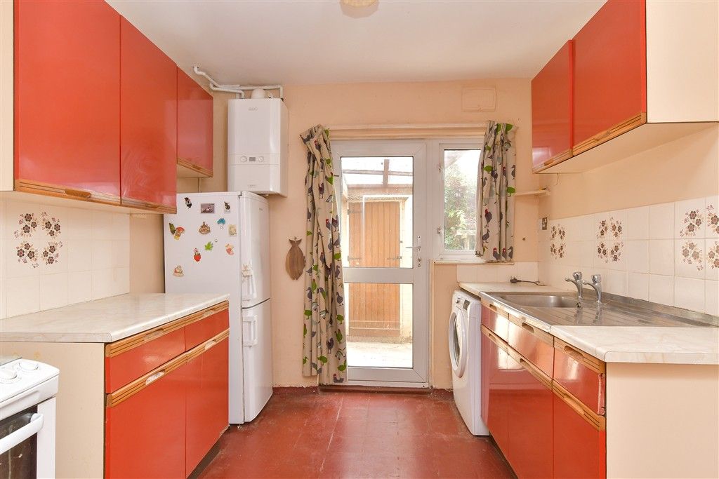 Property photo 2 of 16 Kitchen