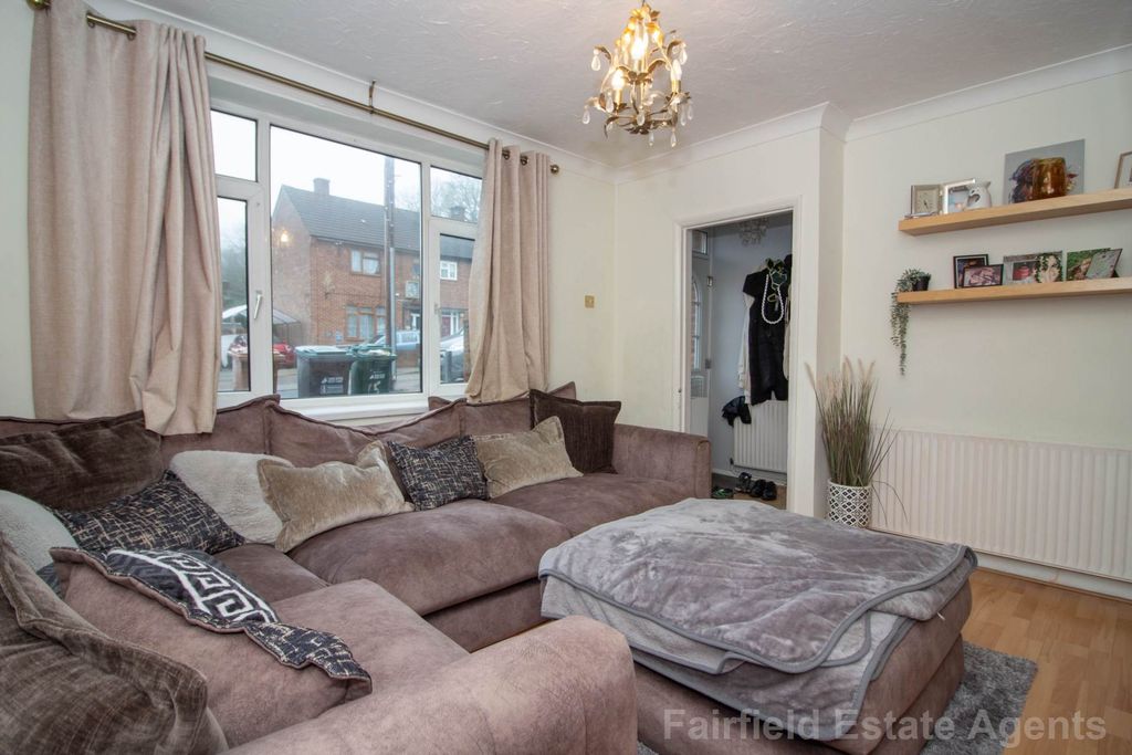 Property photo 2 of 12