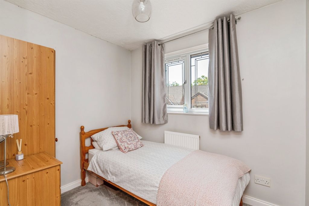 Additional image 10 of 4 bed detached house for saleHigh View Gardens, Grays RM17