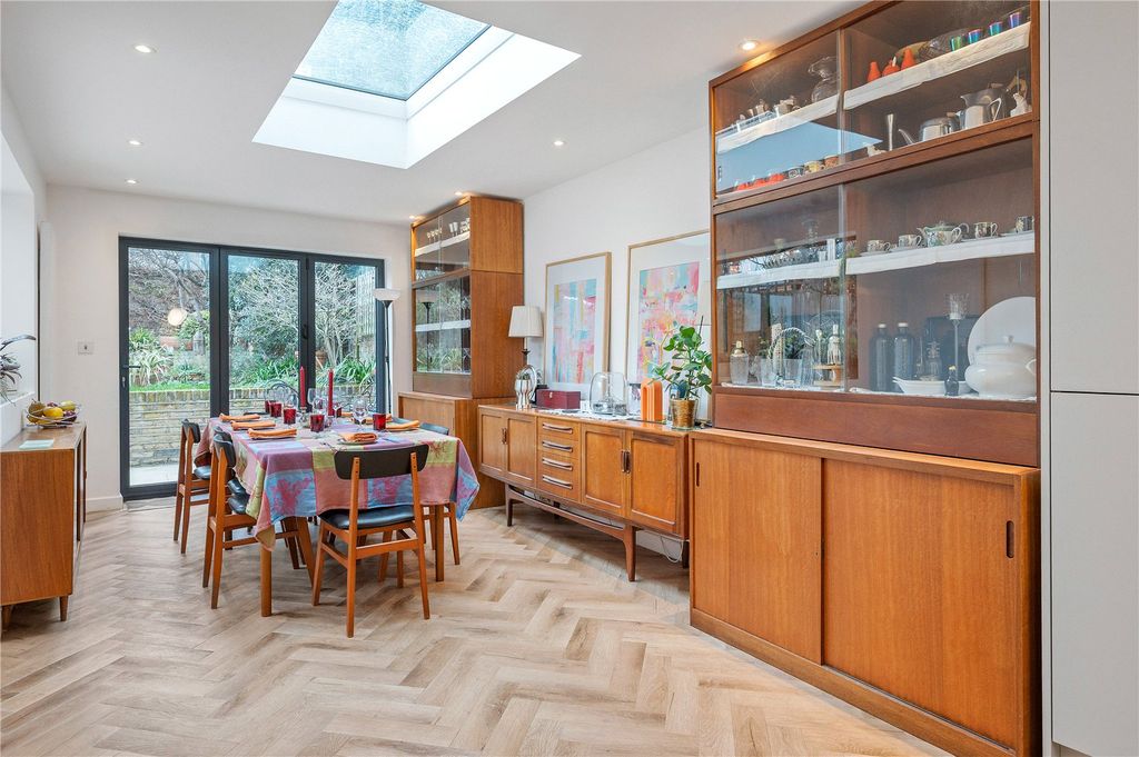 Property photo 3 of 15 Dining Room