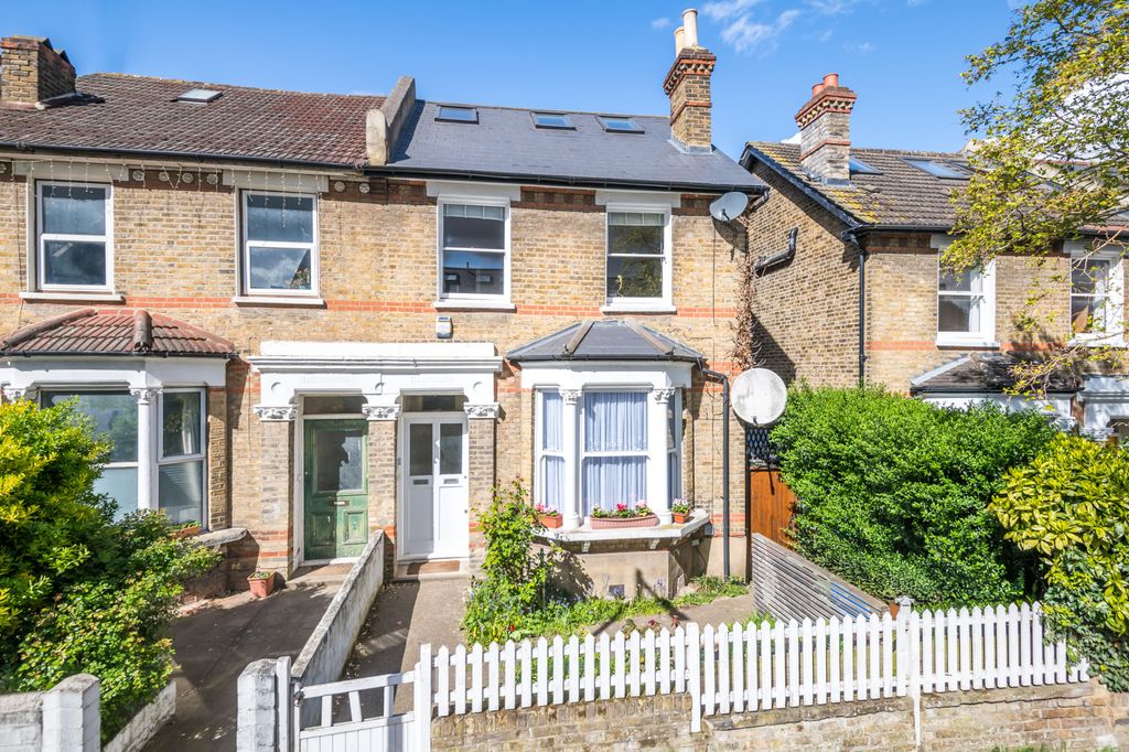 Property photo 1 of 24