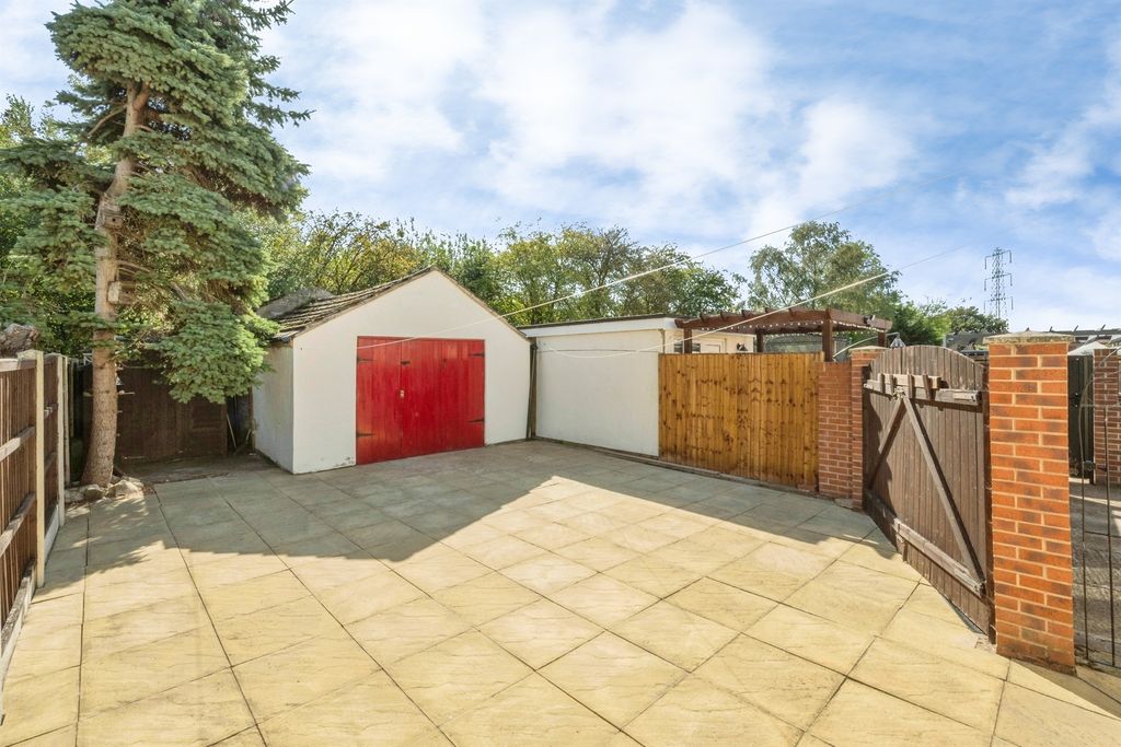 Property photo 2 of 15