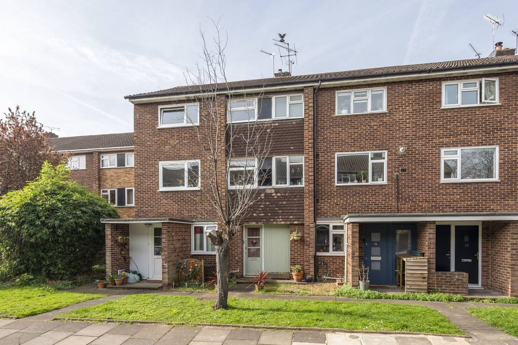 Property photo 2 of 7