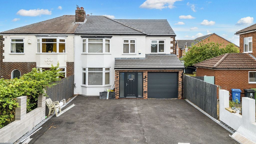 Property photo 1 of 5