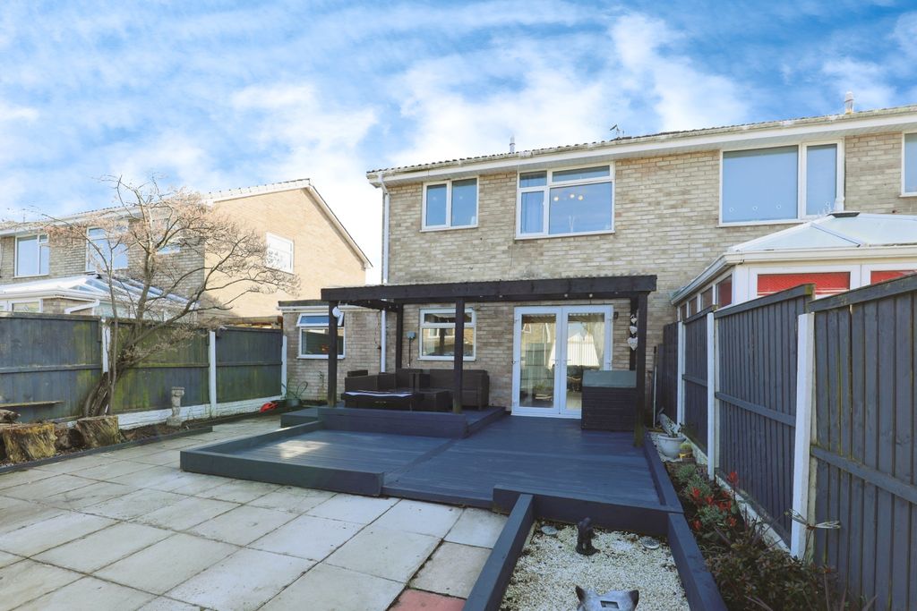 Property photo 2 of 15