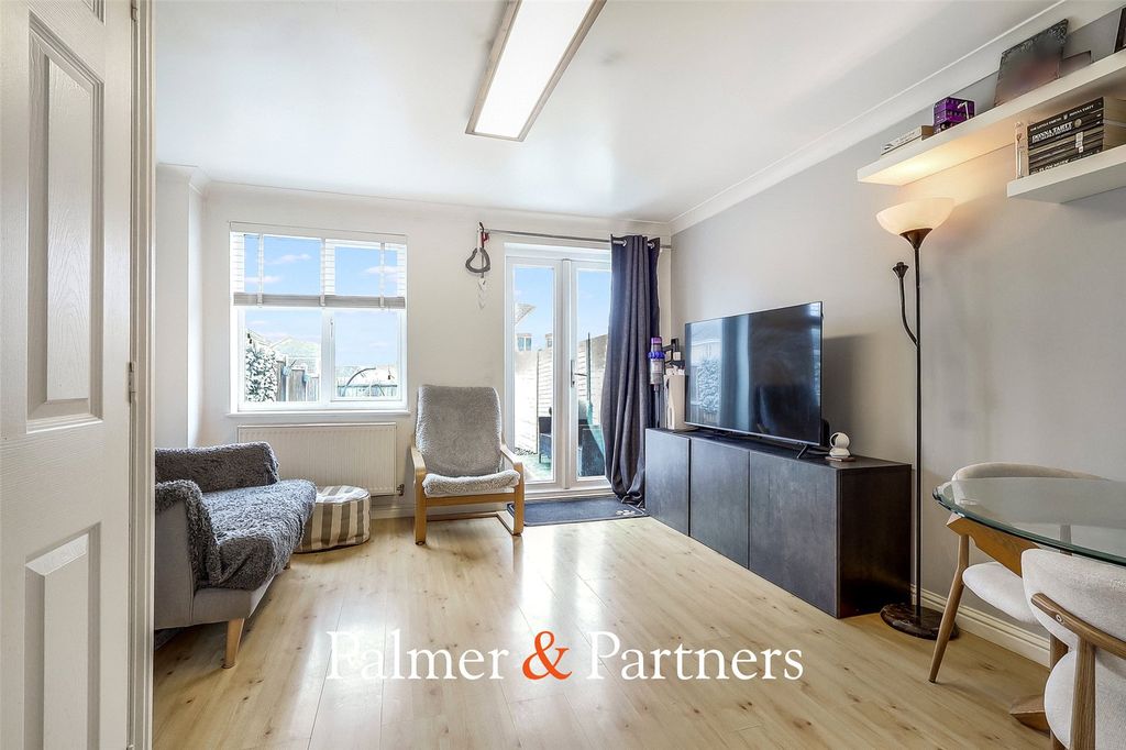 Property photo 3 of 13 Picture No. 07