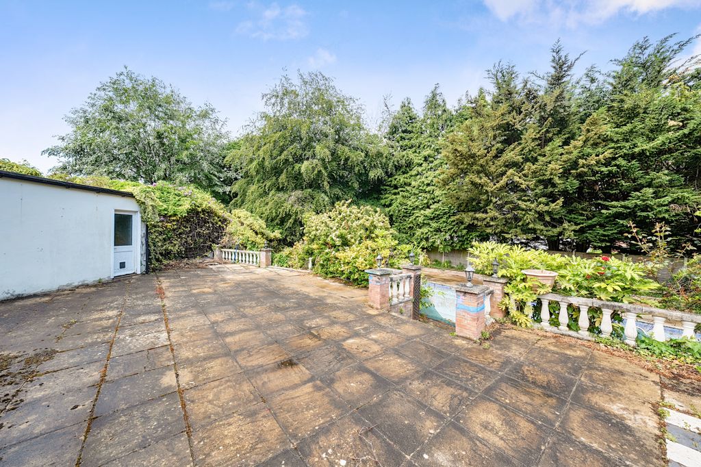 Additional image 17 of 4 bed detached house for saleEmpress Avenue, Farnborough GU14