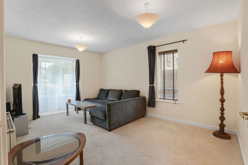 Property photo 3 of 15