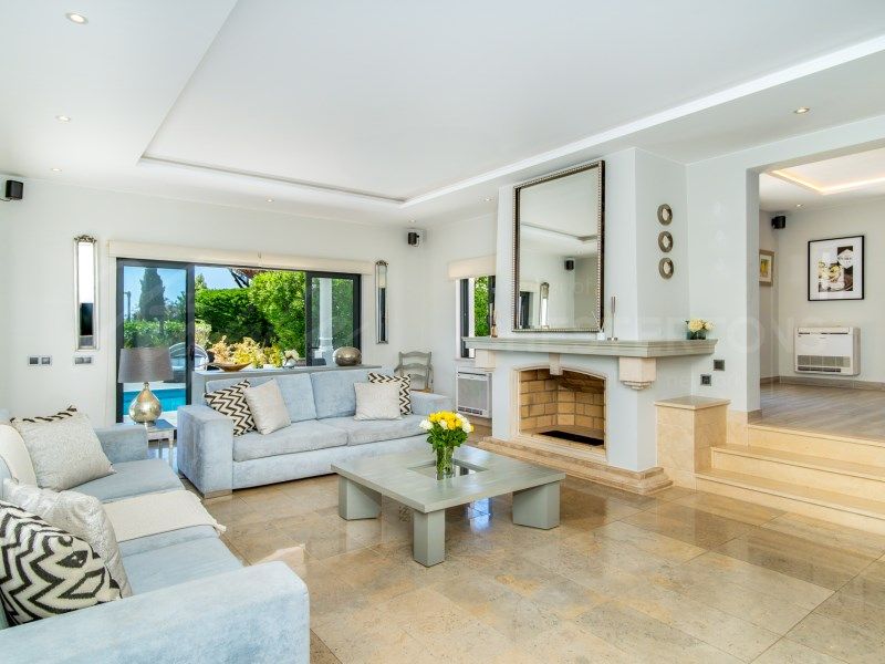 Property photo 3 of 18