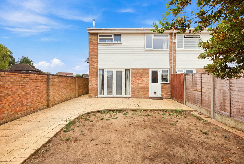 Property photo 2 of 24