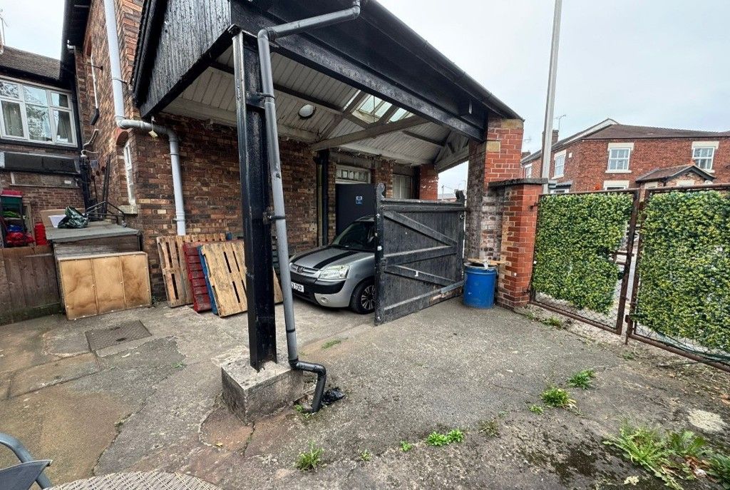 Property photo 3 of 6 Photo 15