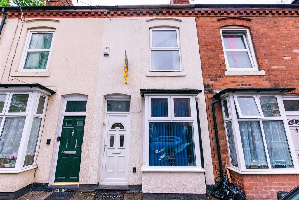 Property photo 2 of 19 Approach