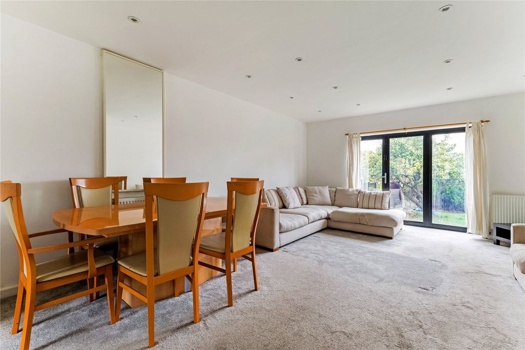 Property photo 2 of 14 Picture No. 07