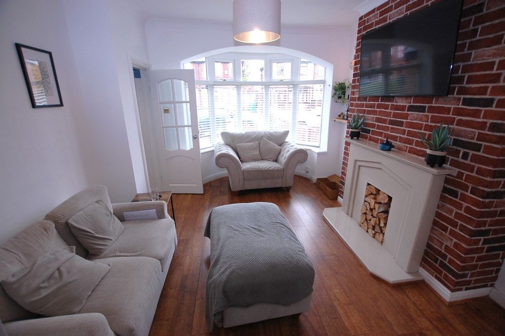 Property photo 2 of 15 Picture No. 10