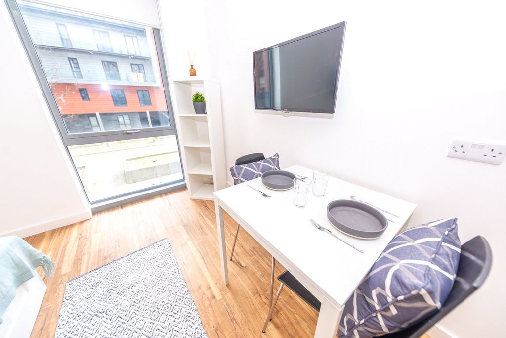 Property photo 3 of 14 Picture No. 23