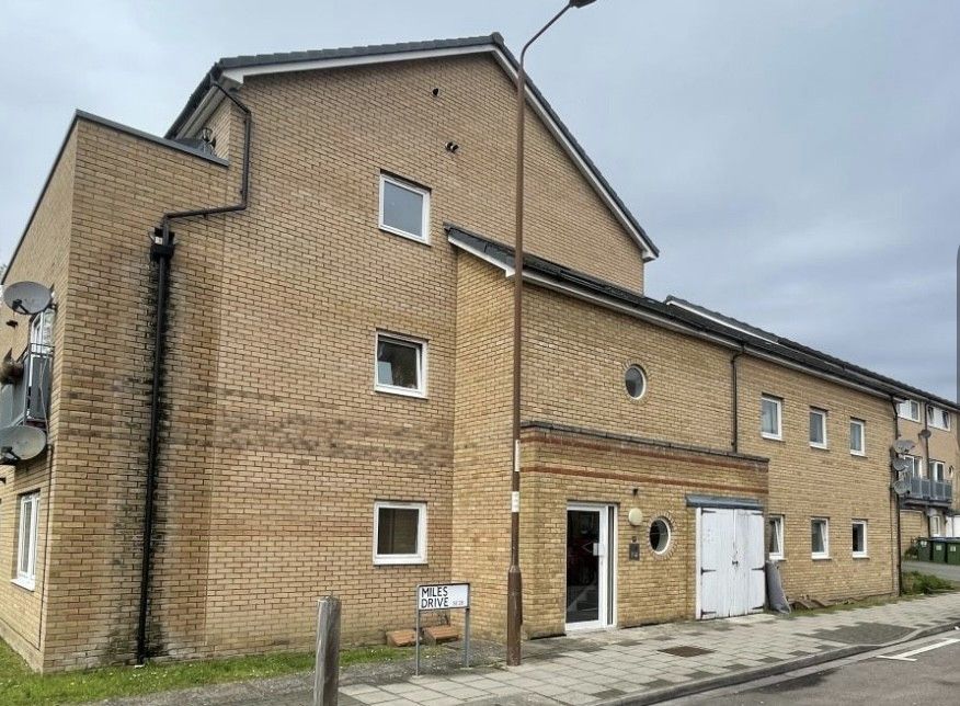 Property photo 1 of 2