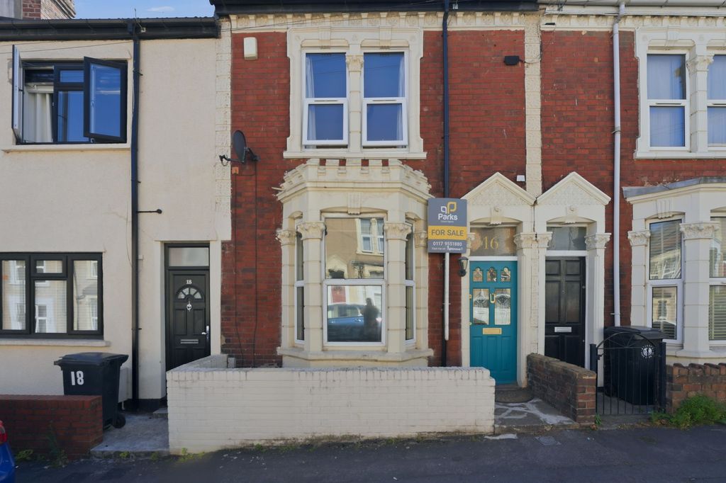 Property photo 1 of 34