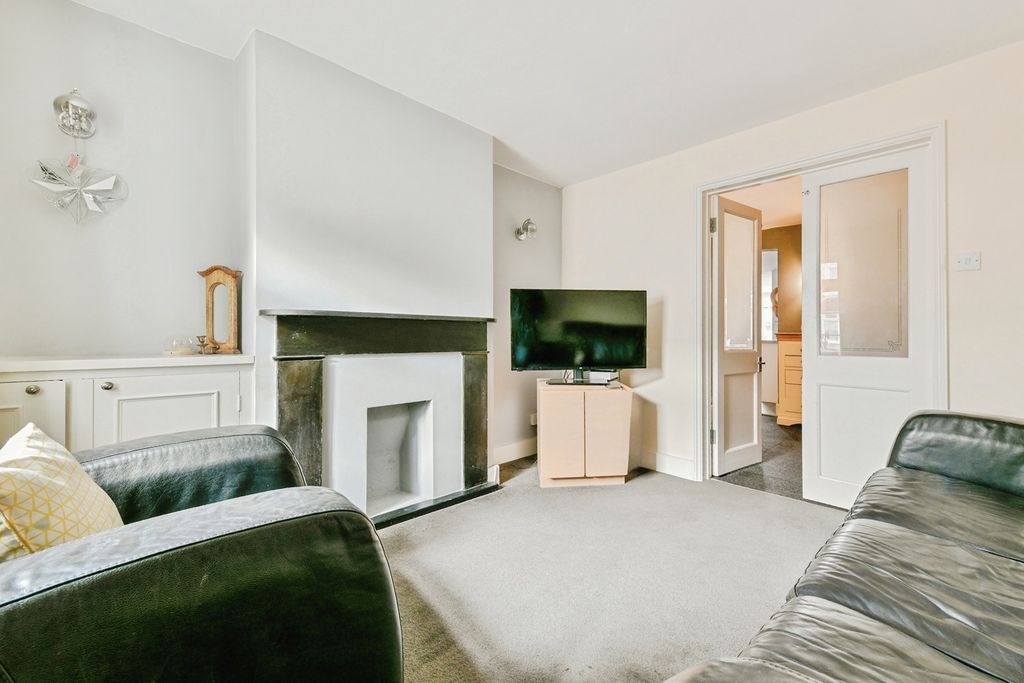 Property photo 2 of 24 Pbox-Img.Jpg