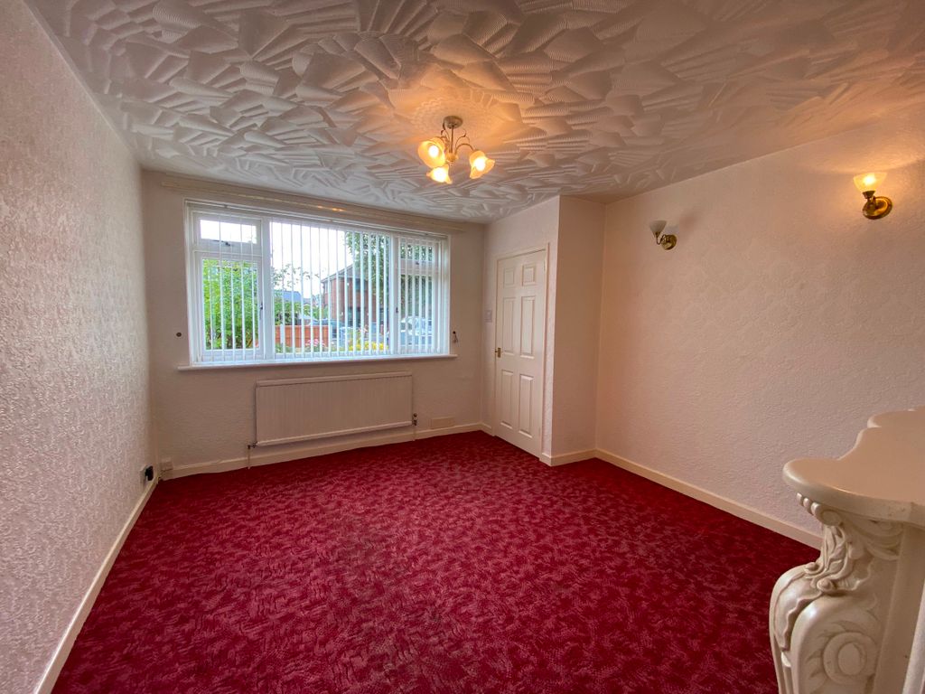 Property photo 2 of 27