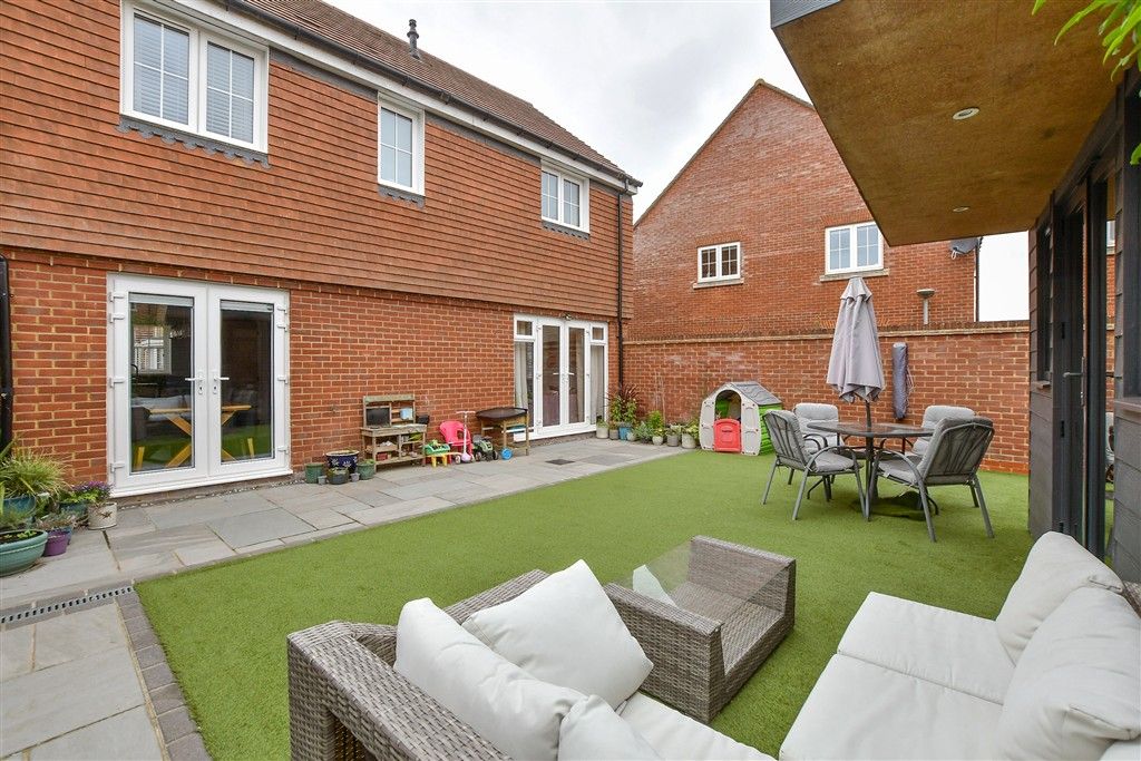 Property photo 2 of 19 Rear Garden