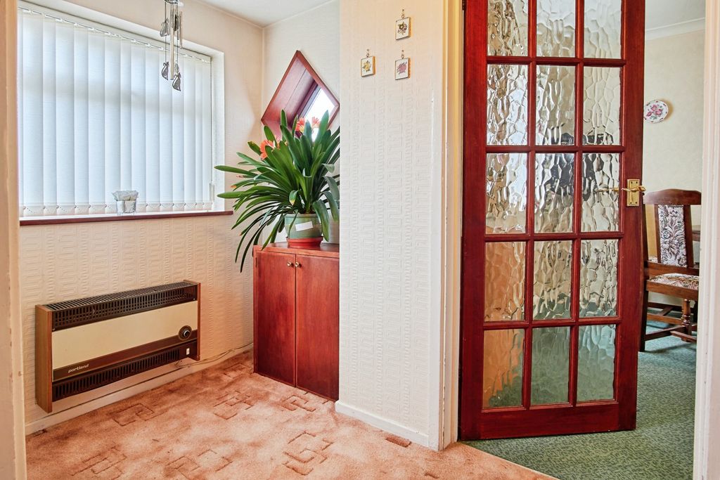 Property photo 3 of 16