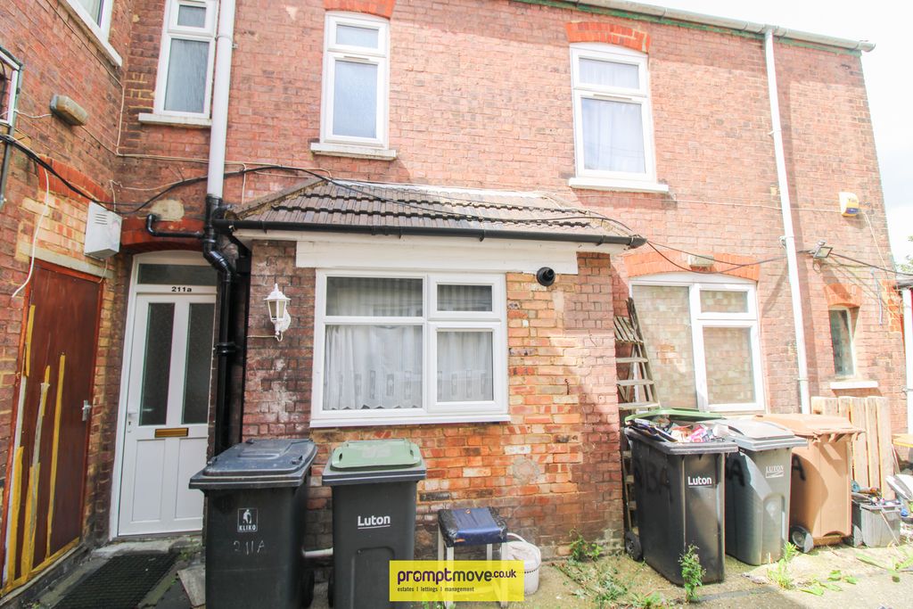 Property photo 1 of 6 Na