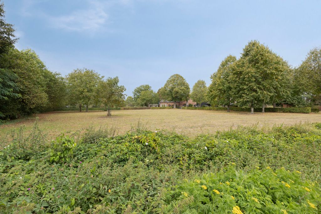 Property photo 3 of 74