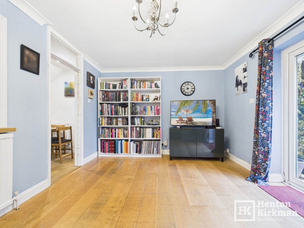 Property photo 3 of 18