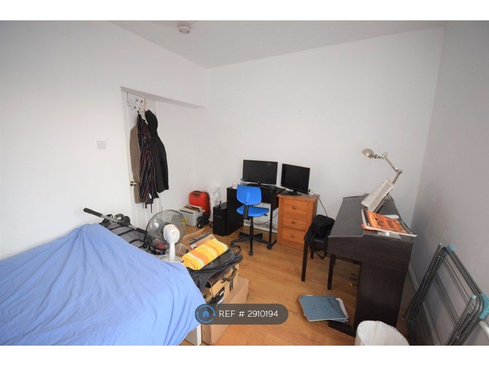 Property photo 2 of 3