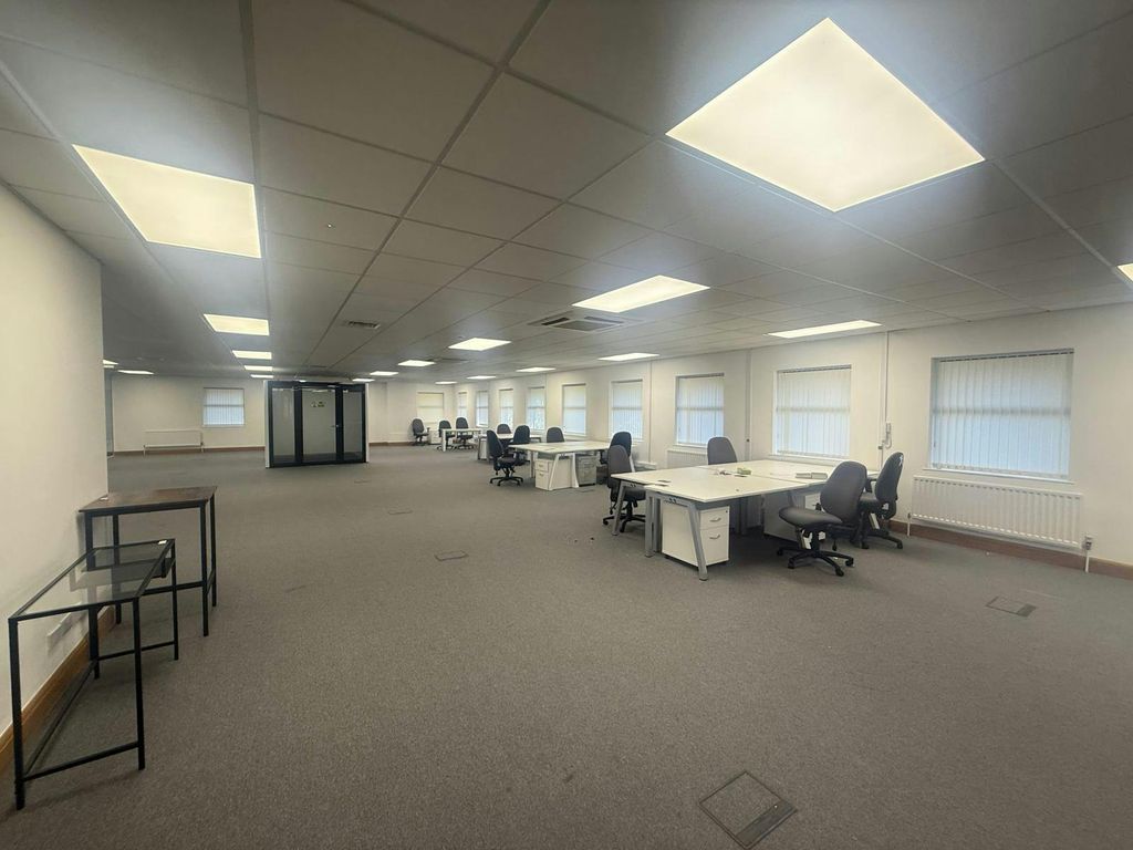 Property photo 3 of 15 Ae8B7Dbb85634B28B17662B18422702B.Jpg