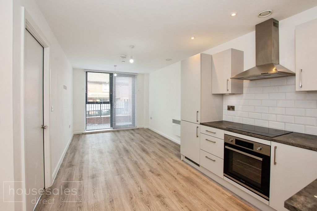 Property photo 2 of 16