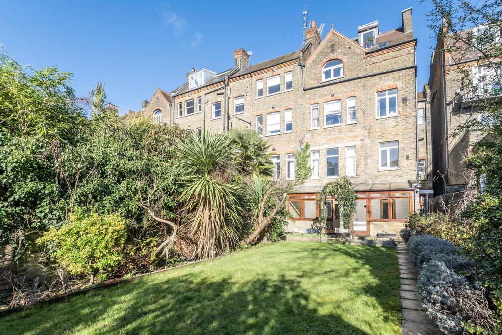 Property photo 1 of 16 15