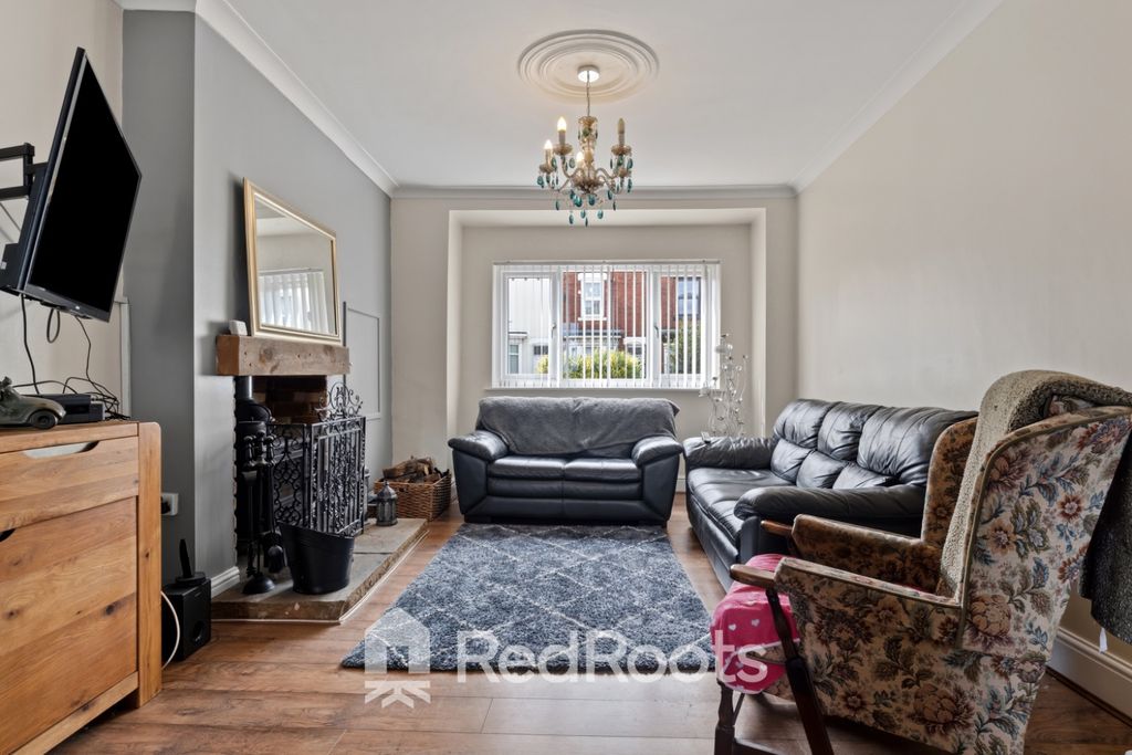 Property photo 2 of 34 5339863