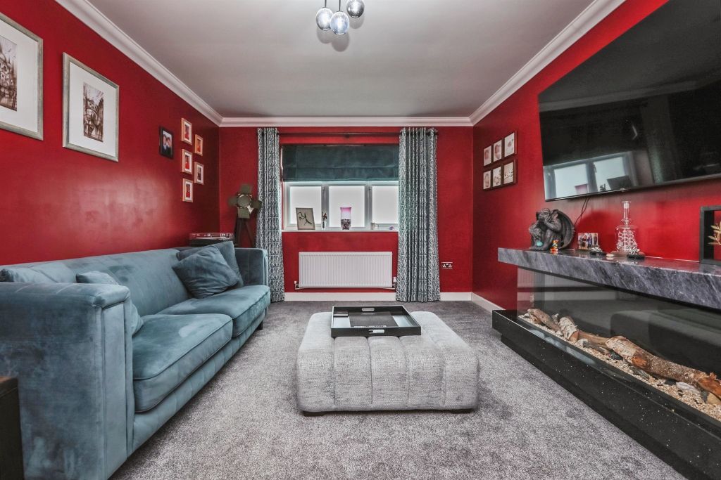 Property photo 3 of 21