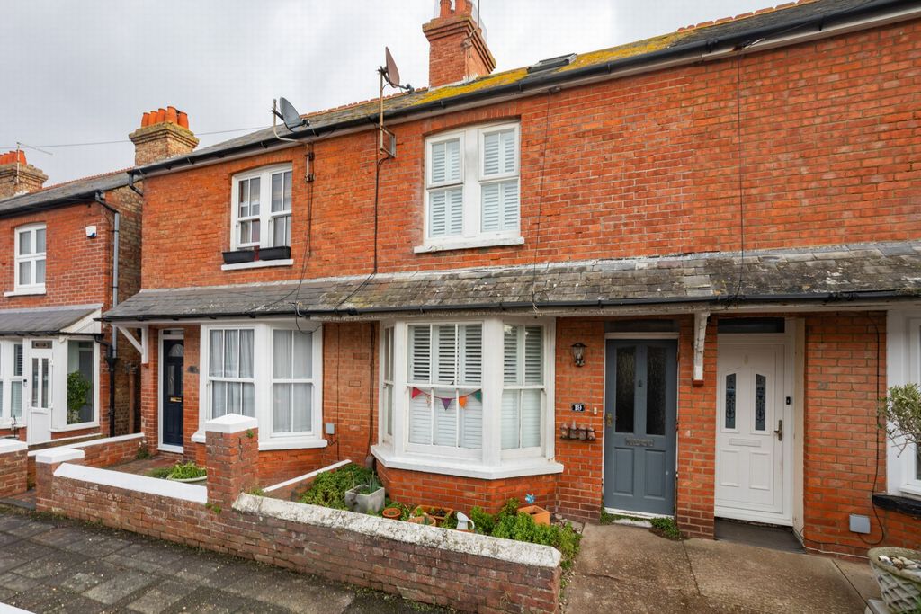 Property photo 1 of 21 Front