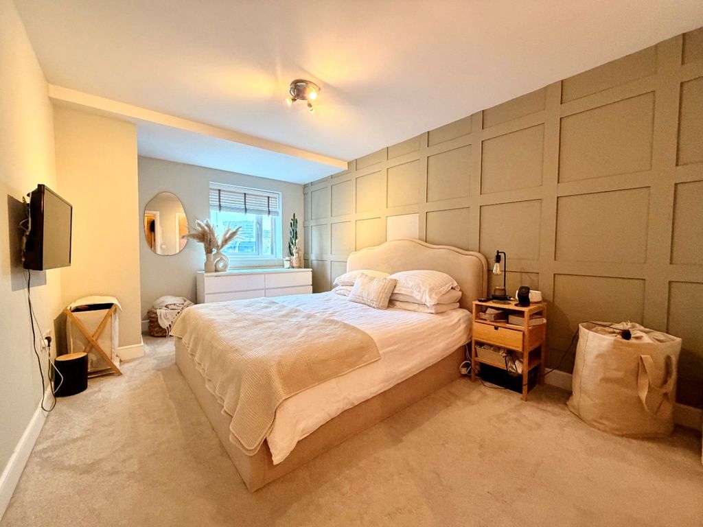 Property photo 3 of 8 4675782