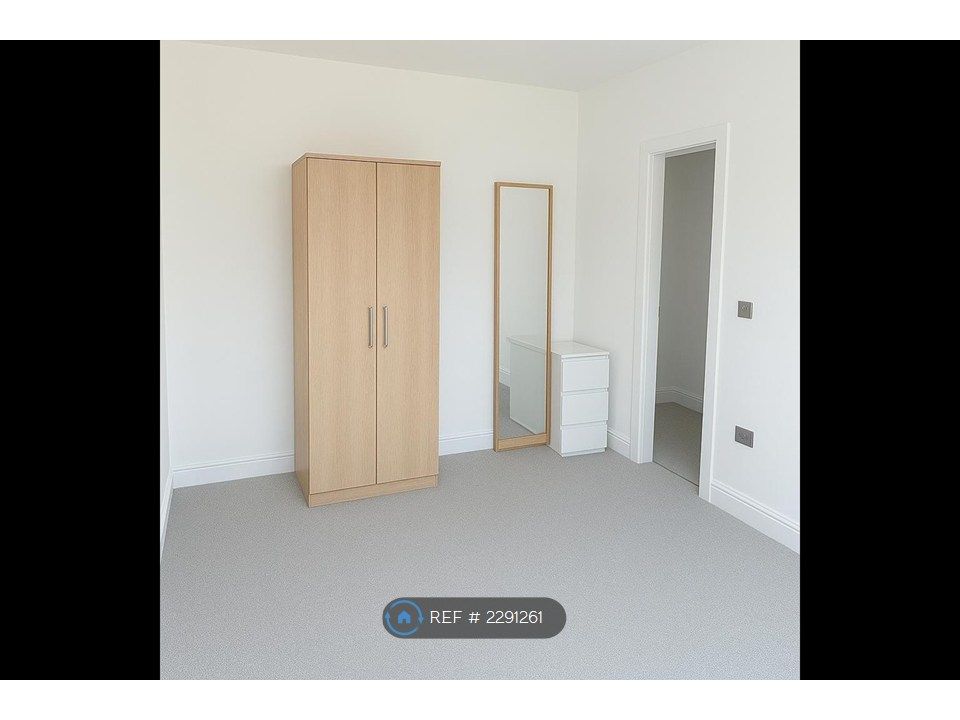 Property photo 3 of 4