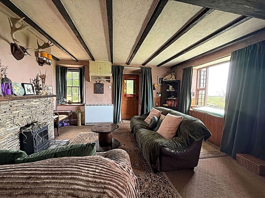 Property photo 3 of 14