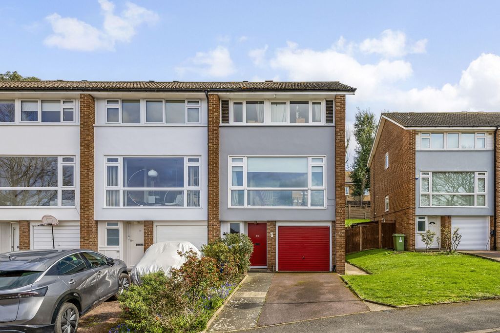 Property photo 1 of 17