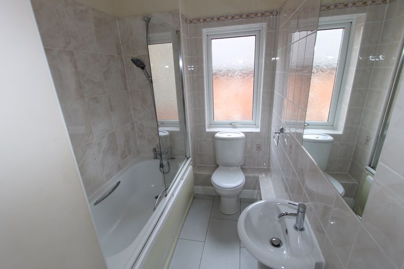 Property photo 2 of 7 Photo 7