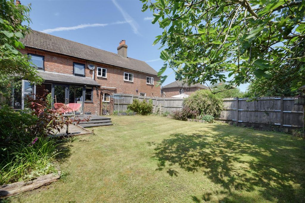 Property photo 2 of 18