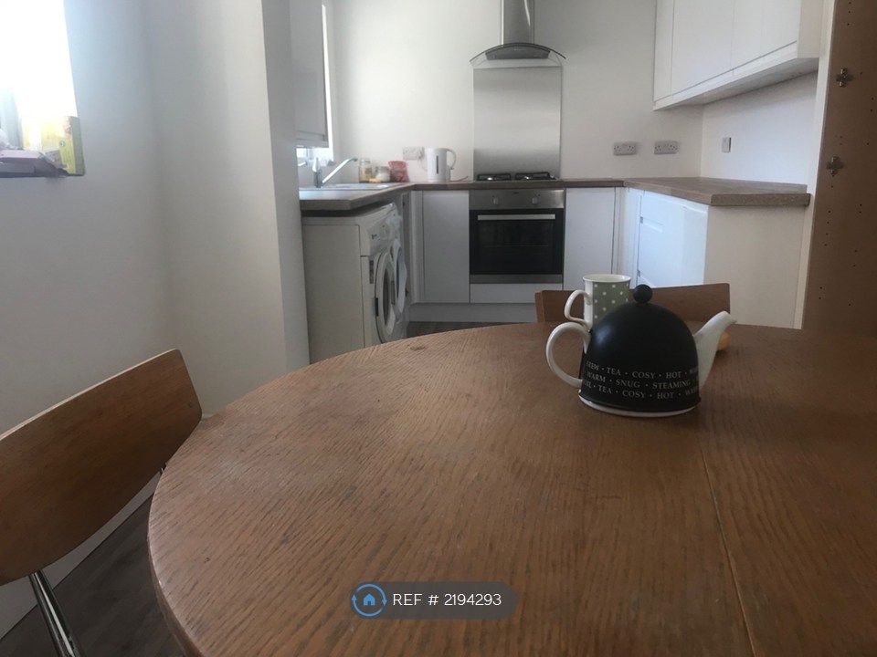 Property photo 3 of 3