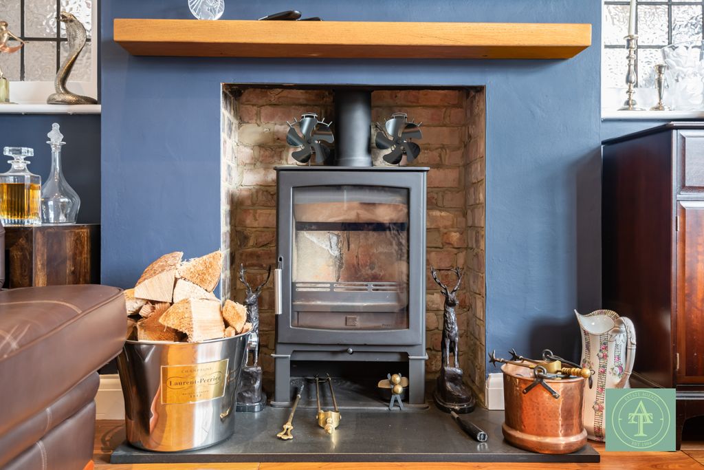 Property photo 3 of 30 4